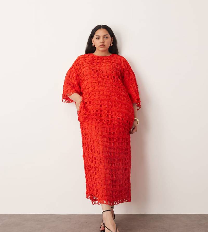 ARRANGE Curve - Säulen-Midirock in Rot mit floralem Cutwork, Kombiteil von ARRANGE