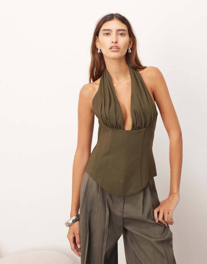 ARRANGE - Elegantes Neckholder-Oberteil in Khaki mit tiefem Ausschnitt-Grün von ARRANGE