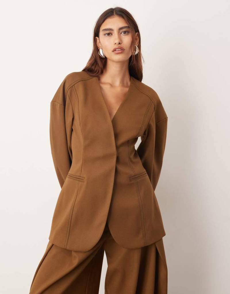 ARRANGE - Geformter Twill-Blazer in Braun, Kombiteil-Brown von ARRANGE