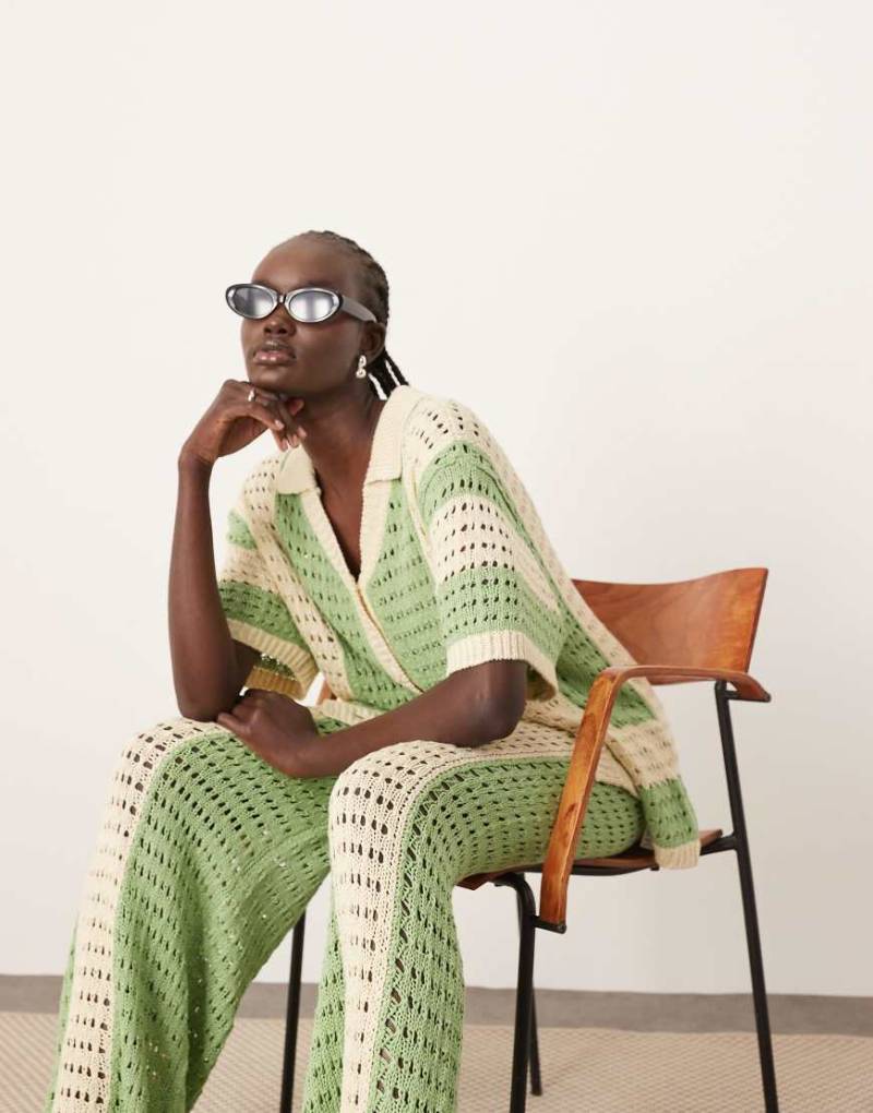 ARRANGE - Gestrickte Oversize-Hemdbluse in Grün mit Längsstreifen, Kombiteil von ARRANGE