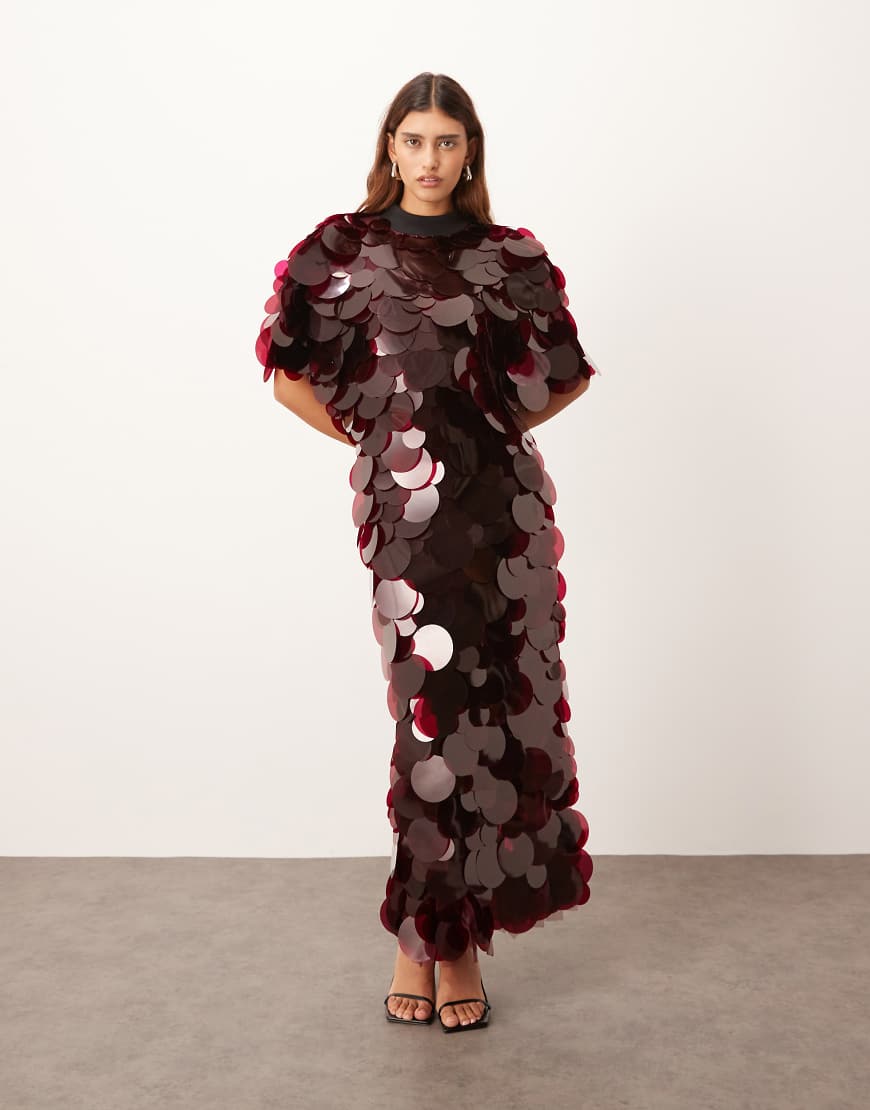 ARRANGE - Hochgeschlossenes Maxikleid in Merlot mit Fransensaum und Scheibenpailletten-Rot von ARRANGE