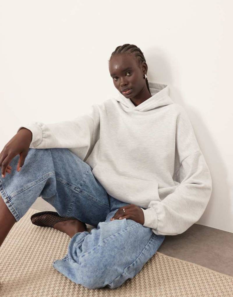 ARRANGE - Hochwertiger, schwerer Kapuzenpullover in Grau meliert mit Oversize-Schnitt von ARRANGE