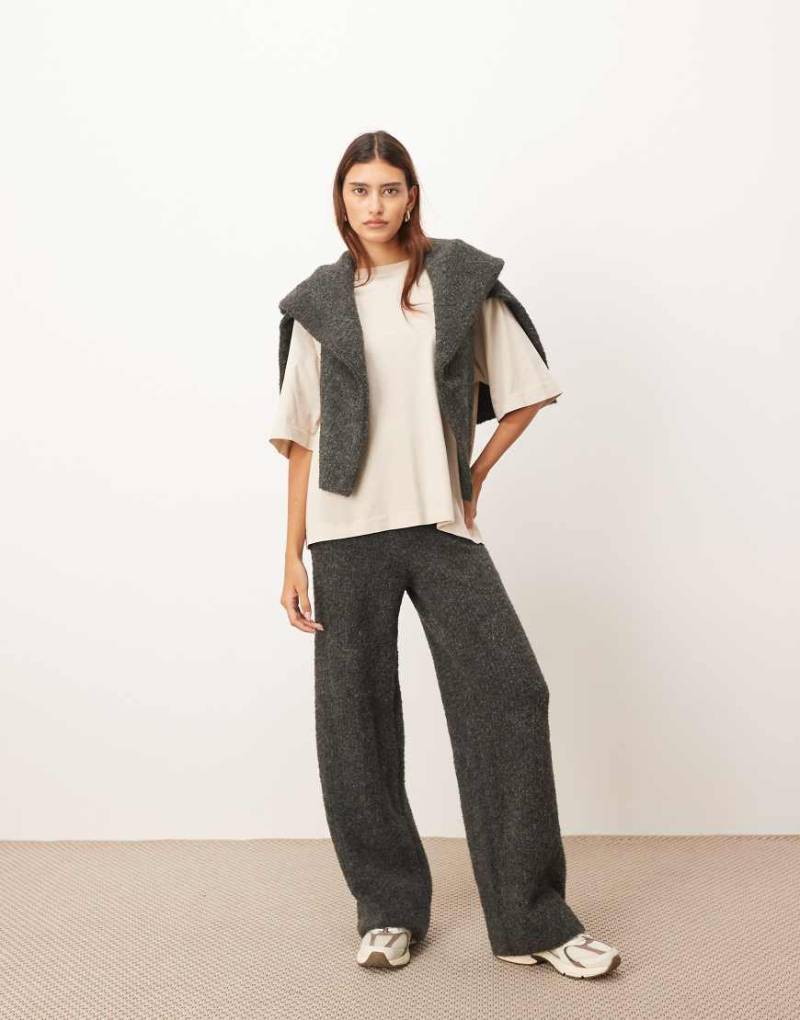 ARRANGE - Hose in Anthrazit aus Bouclé-Strick mit geradem Bein, Kombiteil-Grau ARRANGE - Hose in Anthrazit aus Bouclé-Strick mit geradem Bein, Kombiteil-Grau von ARRANGE