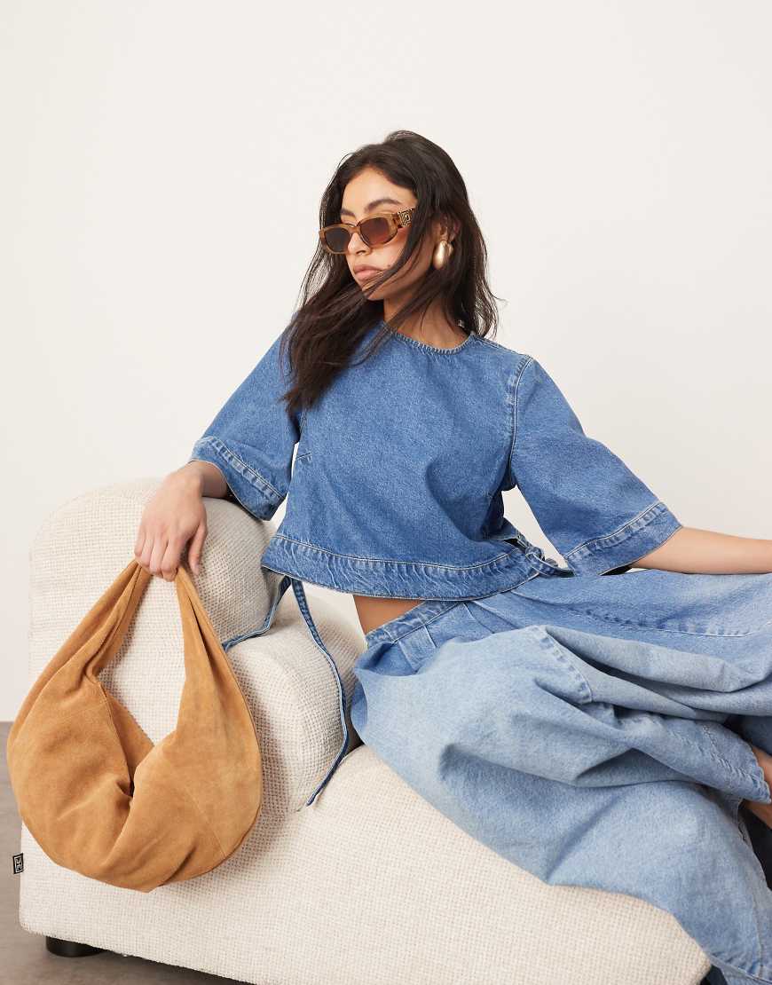 ARRANGE - Kurz geschnittenes Jeans-Oberteil in hellblauer Waschung mit Laschendetail, Kombiteil von ARRANGE