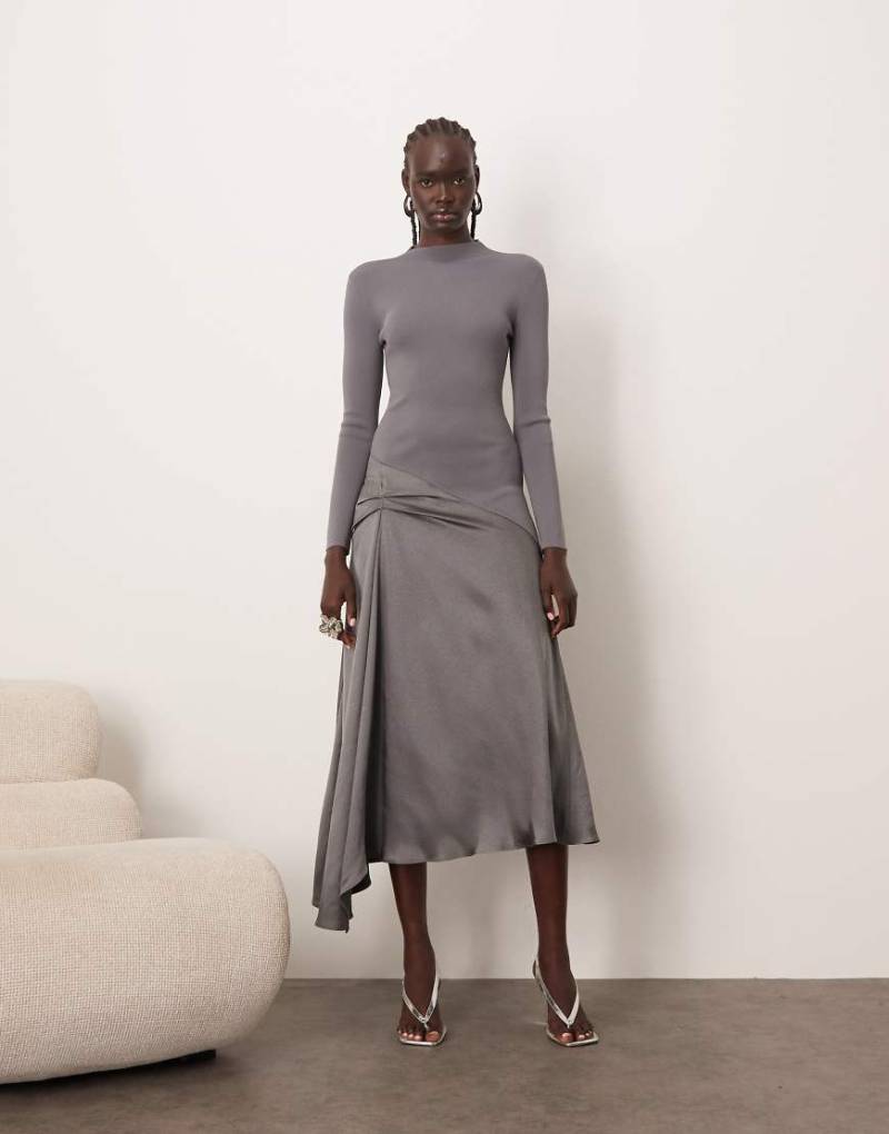 ARRANGE - Langärmliges Hybrid-Midikleid aus Strick in Grau von ARRANGE