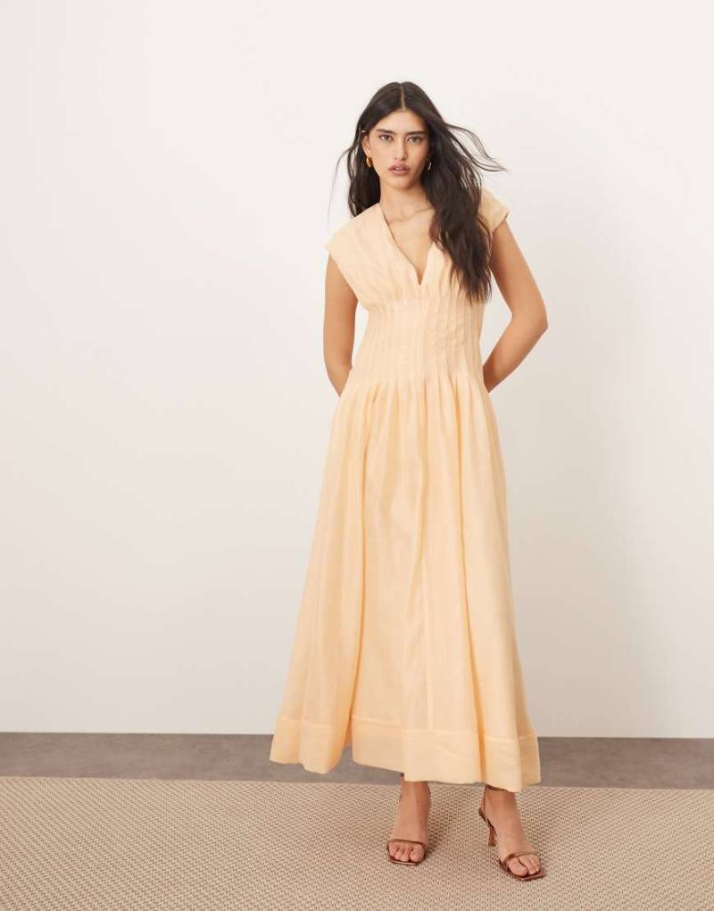 ARRANGE - Maxikleid aus Organza in Pfirsich mit plissierter Taille und Bindebändern hinten-Orange von ARRANGE