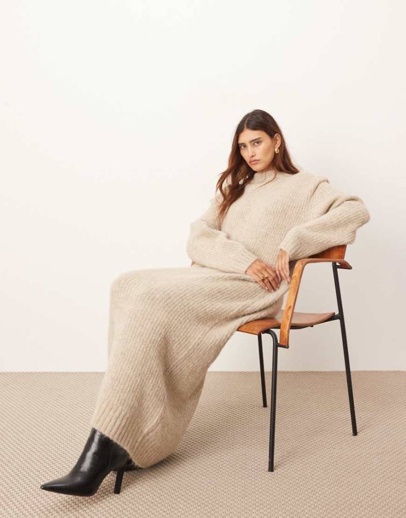 ARRANGE - Midikleid aus Rippstrick in Haferbeige mit Schulterpolstern-Neutral von ARRANGE