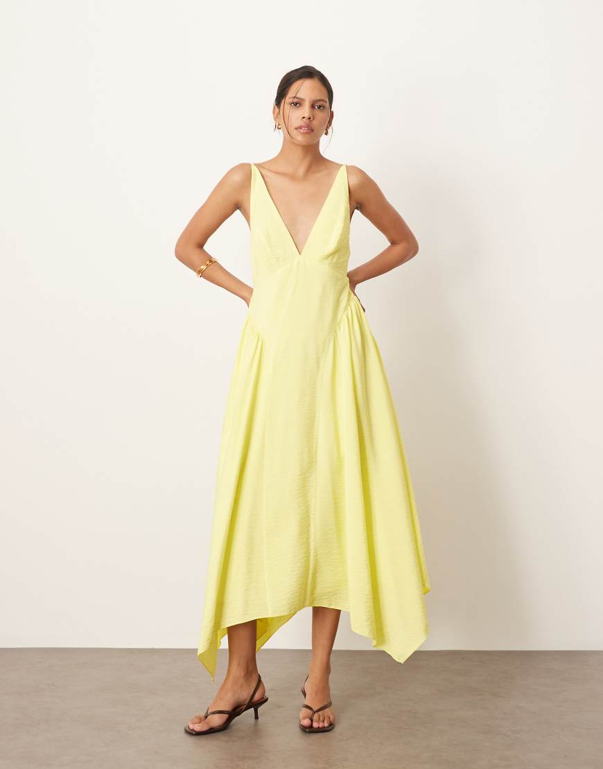 ARRANGE - Midikleid in Gelb mit überkreuzten Rückenträgern und weitem Rock von ARRANGE