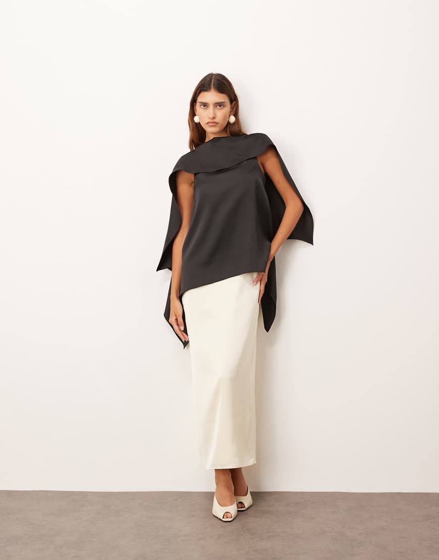 ARRANGE - Midikleid in Schwarz-Weiß mit Schalausschnitt, Colourblock-Design und eckigem, geradem Schnitt-Bunt ARRANGE - Midikleid in Schwarz-Weiß mit Schalausschnitt, Colourblock-Design und eckigem, geradem Schnitt-Bunt von ARRANGE