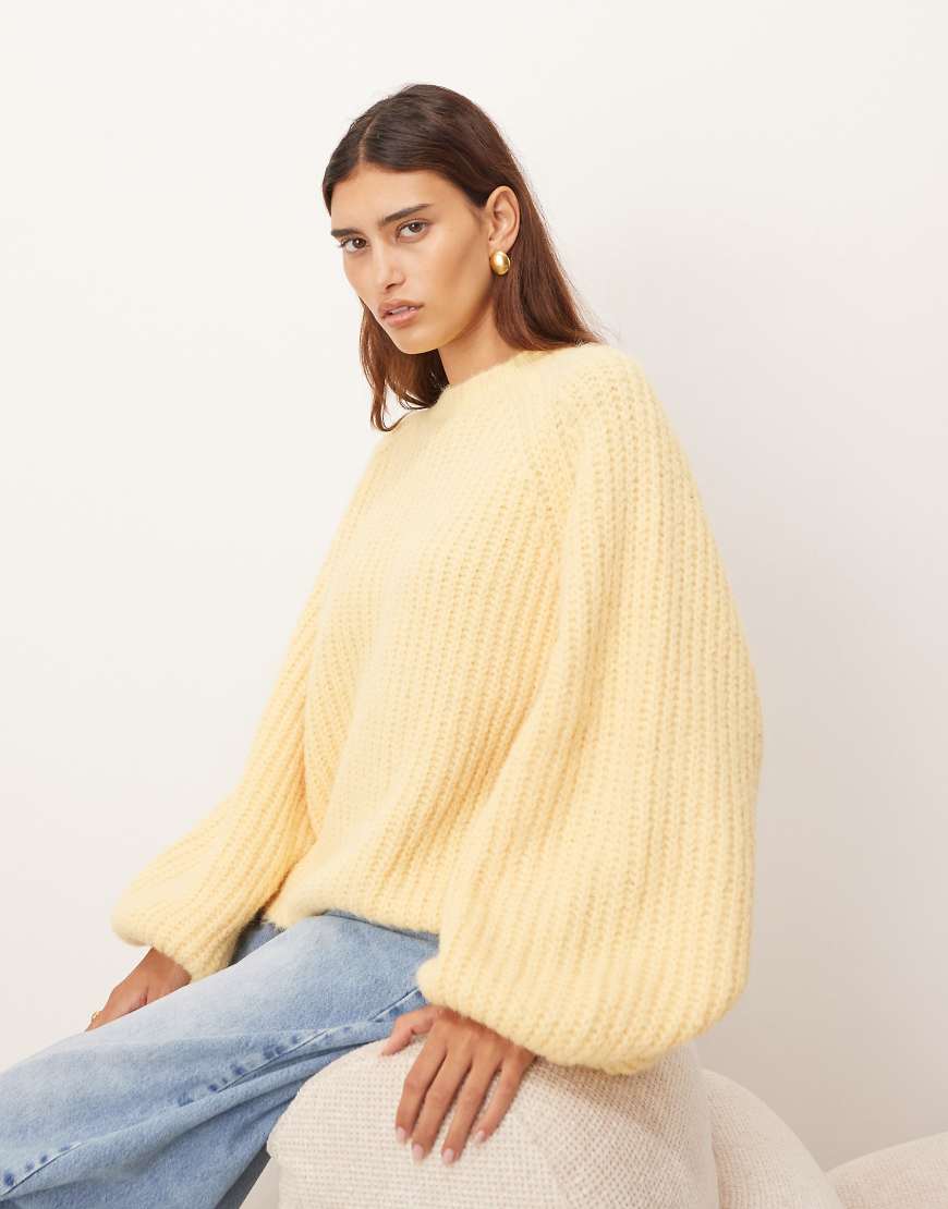 ARRANGE - Oversize-Pullover aus Rippstrick in Buttermilchgelb mit Wollanteil von ARRANGE