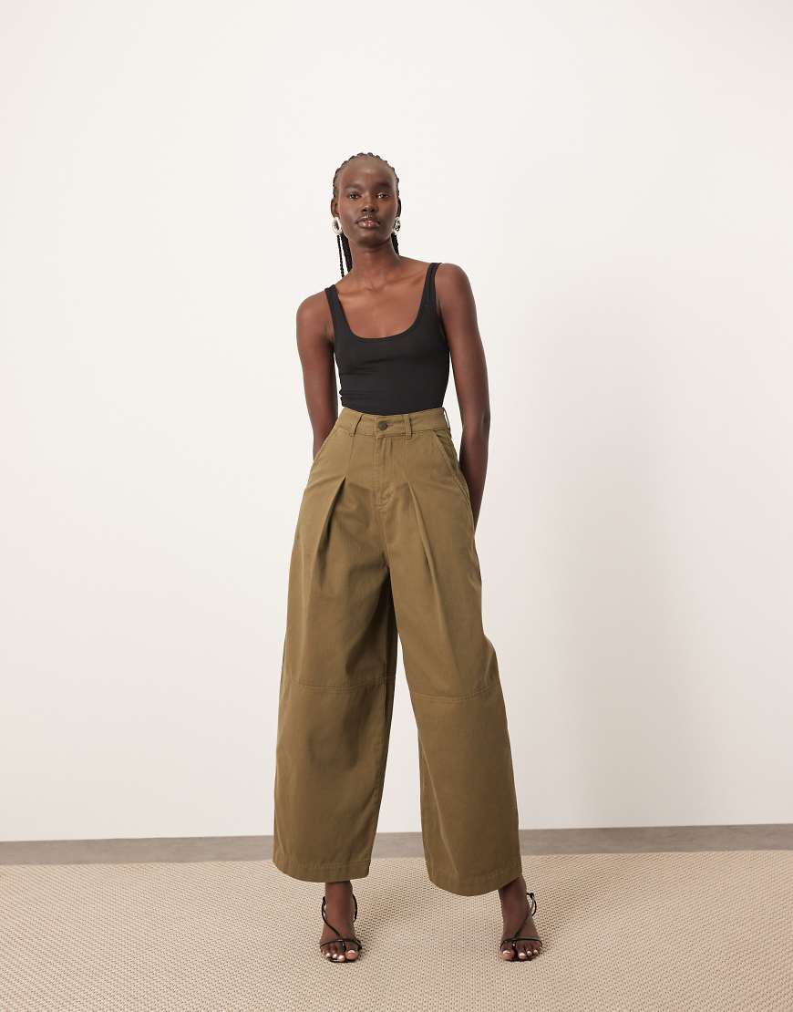 ARRANGE - Remi - Lässige Barrel-Leg-Hose aus Twill in Olivgrün von ARRANGE