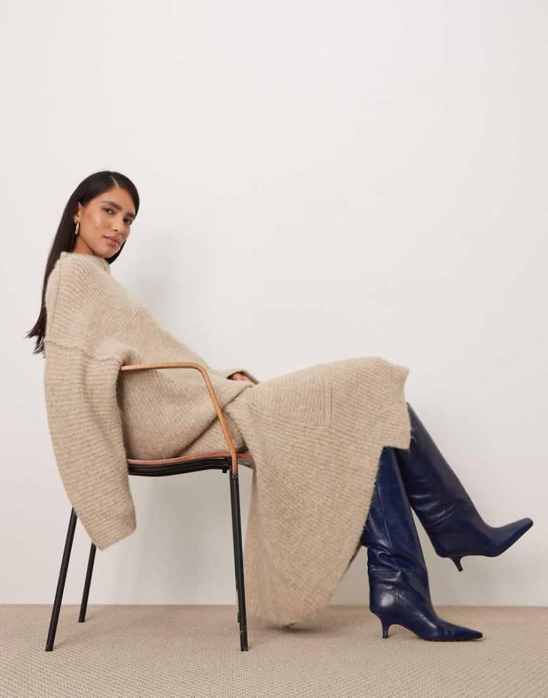 ARRANGE - Rowe - Hochwertige, kniehohe Lederstiefel in Marineblau mit Absatz von ARRANGE