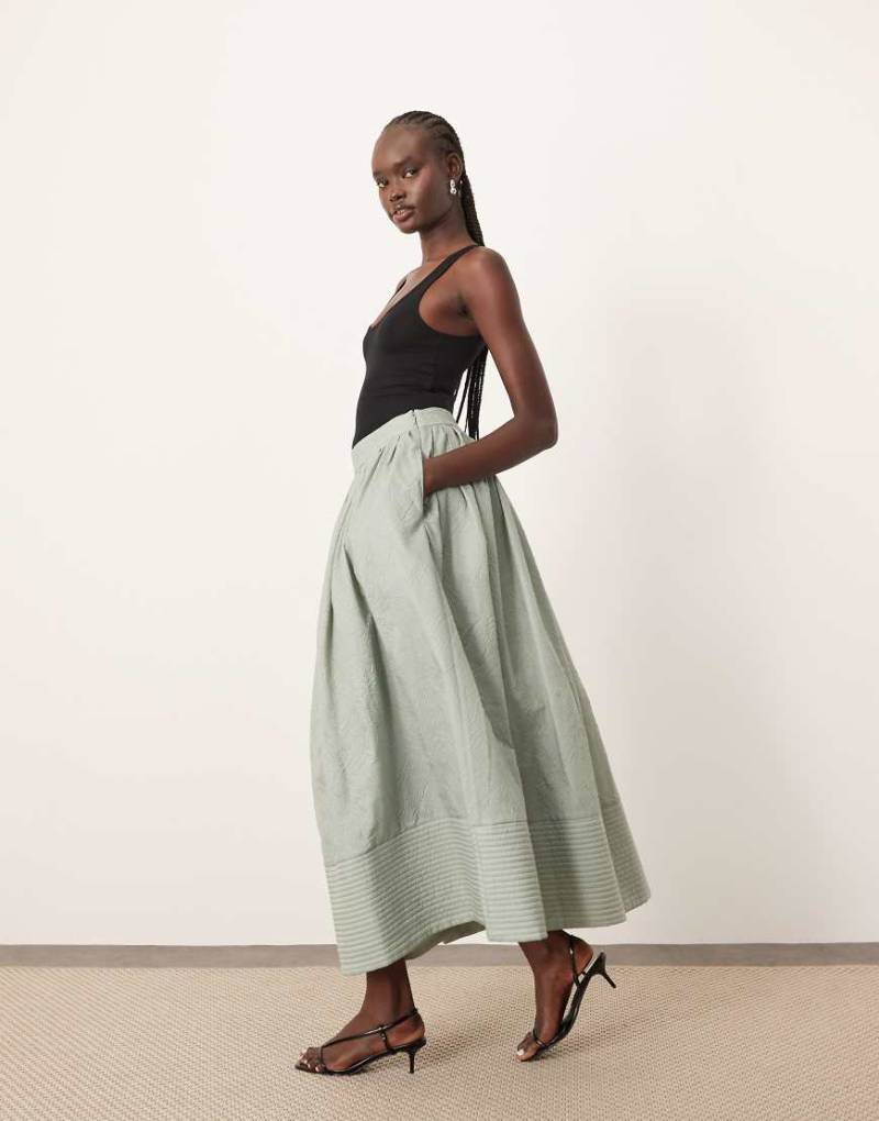 ARRANGE - Strukturierter Maxirock in Salbeigrün mit Taschen von ARRANGE