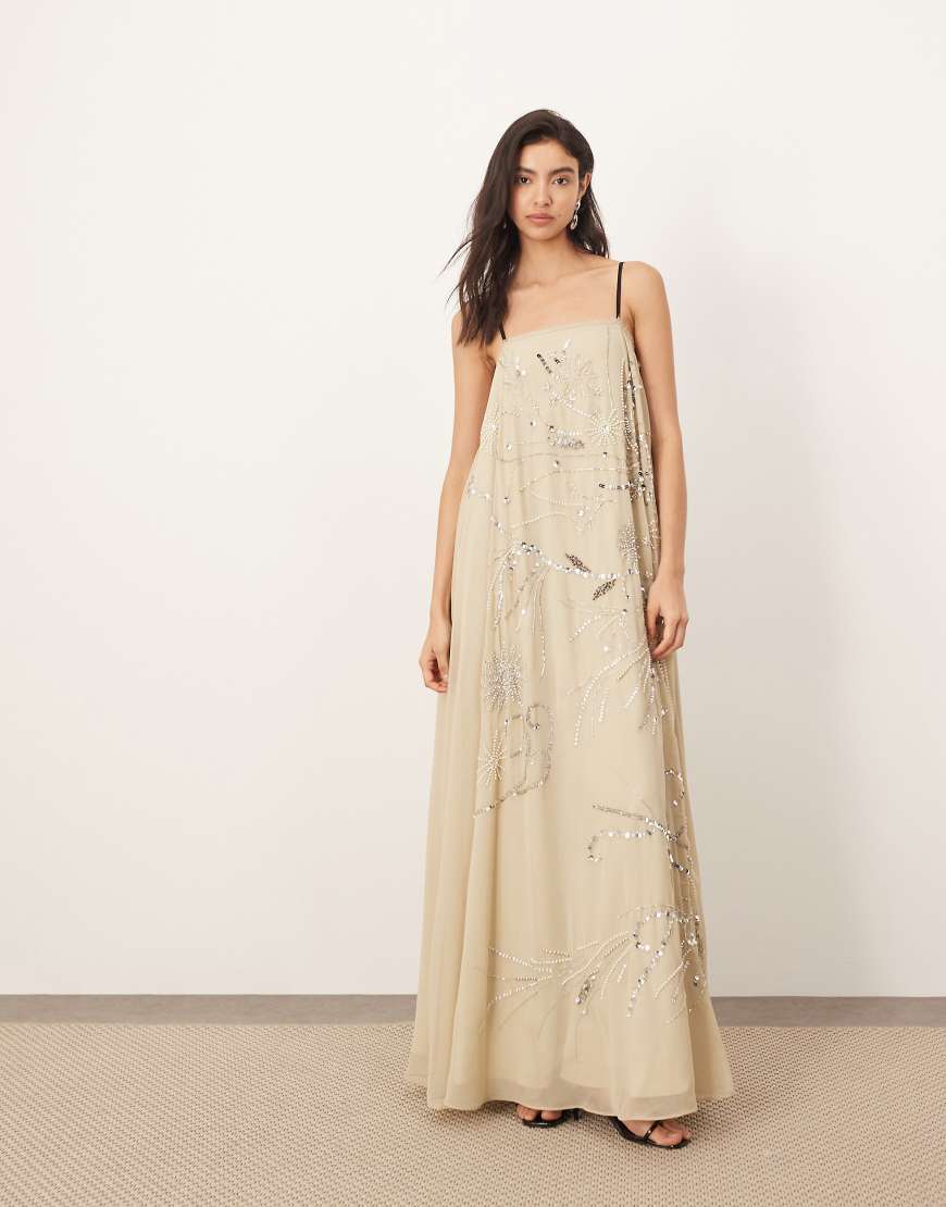 ARRANGE - Trapez-Maxikleid in verwaschenem Grün mit großflächiger Verzierung und schmalen Trägern ARRANGE - Trapez-Maxikleid in verwaschenem Grün mit großflächiger Verzierung und schmalen Trägern von ARRANGE