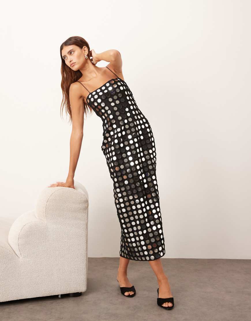 ARRANGE - Verziertes Midi-Trägerkleid in Schwarz mit verspiegelter Verzierung und geradem Schnitt von ARRANGE