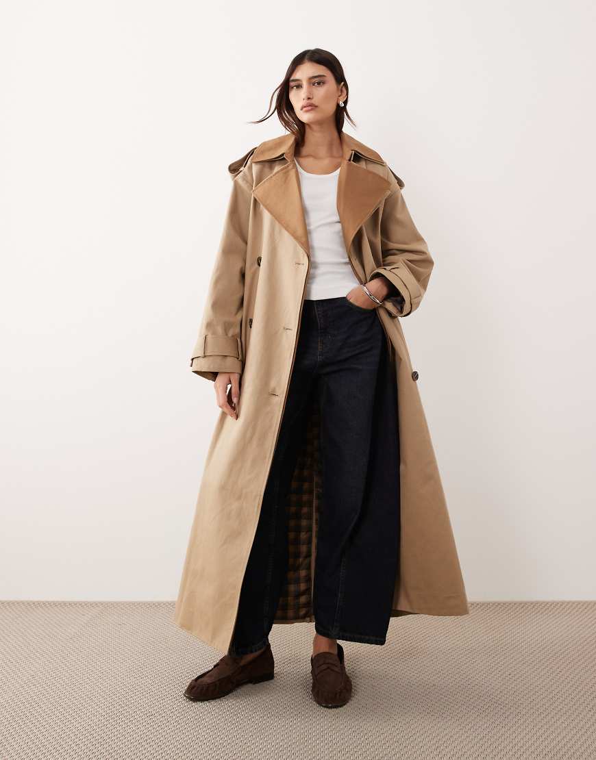 ARRANGE - Zweifarbiger, zweireihiger Trenchcoat in Hellbraun mit Reverskragen-Brown von ARRANGE