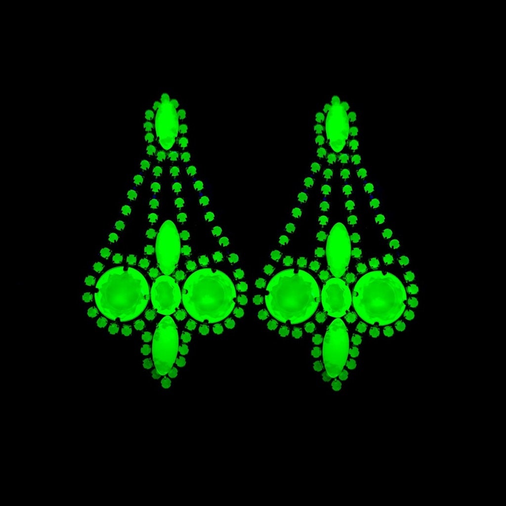 Art Deco Uranglas Vintage Schmuck Ohrringe von ARTDECO1930ETSY