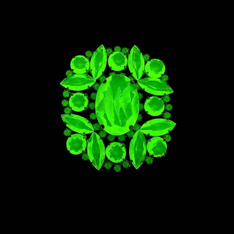 Jugendstil Brosche Uranglas-Schmuck von ARTDECO1930ETSY