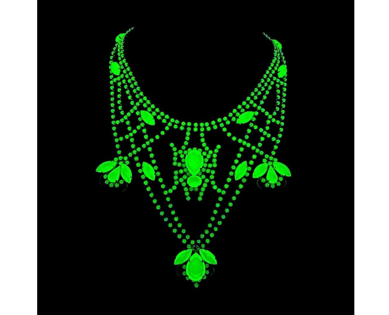 Uranglas-Halskette "Spinne' Aus Vintage Vaseline Glas von ARTDECO1930ETSY