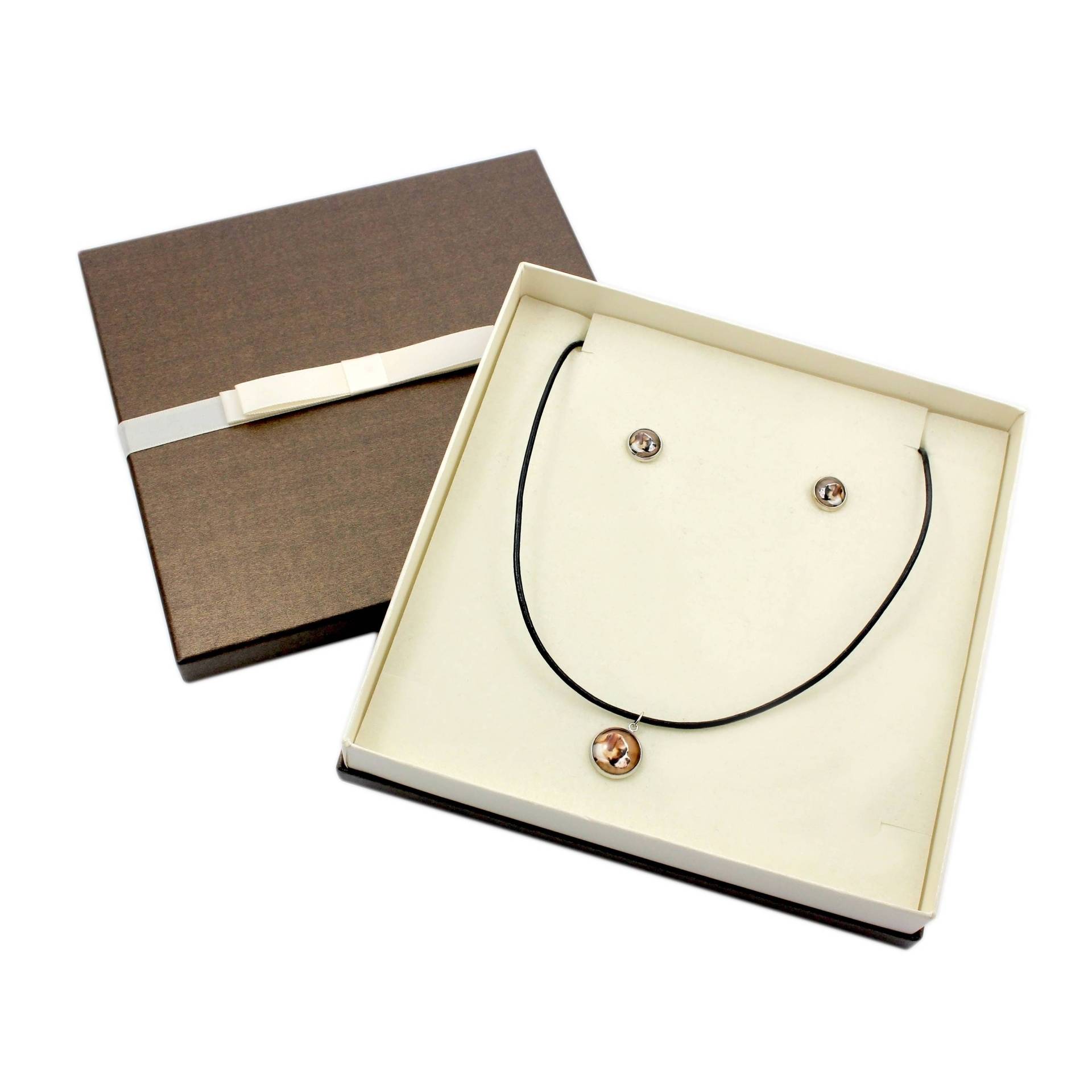 American Bulldog. Schmuck Mit Box Für Leute, Die Hunde Lieben. Ohrringe Und Halskette. Photojewelry. Handgefertigt von ARTDOGshop