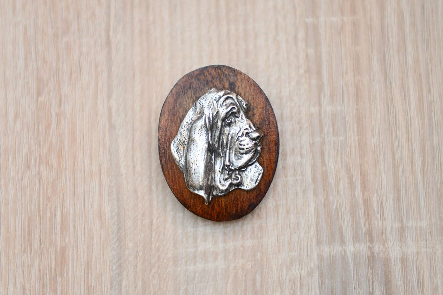 Basset , Stegklammer Aus Holz Mit Darstellung Eines Hundes von ARTDOGshop