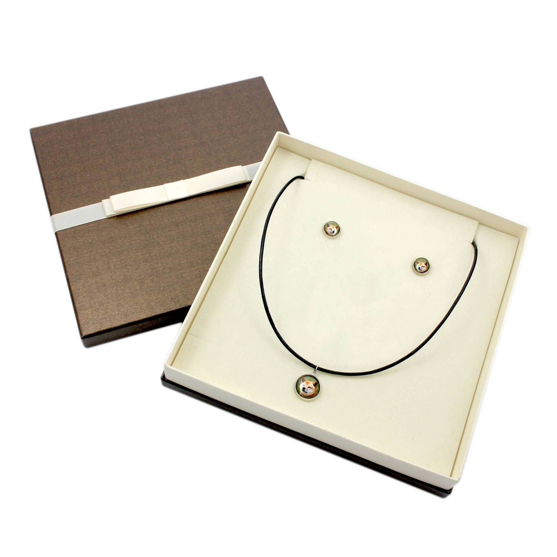 Shiba Inu. Schmuck Mit Box Für Leute, Die Hunde Lieben. Ohrringe Und Halskette. Photojewelry. Handgefertigt von ARTDOGshop