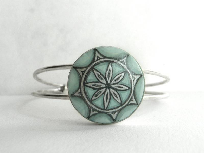 Mandala Armreif in Grün, Bild Armband Mit Fassung, Handgemalter Schmuck, Originalbild, Handmade von ARTDORA