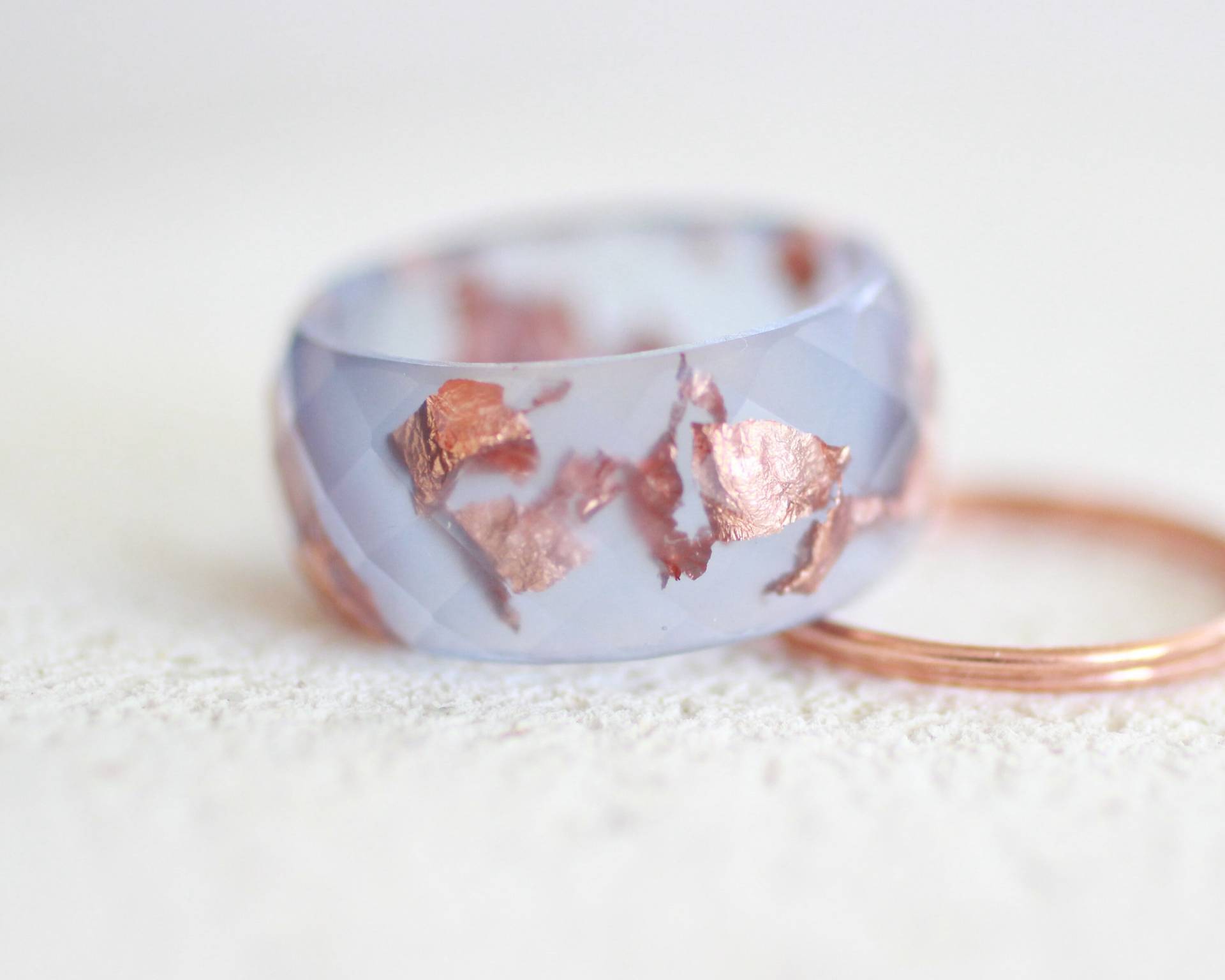 Blauer Resin Ring Mit Kupferflocken, Blauer Ehering, Ehering von ARTISUNtis