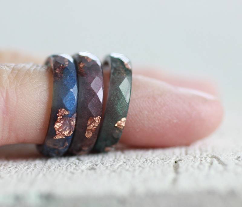 Harzring in Labradoritfarbe Mit Kupferflocken von ARTISUNtis