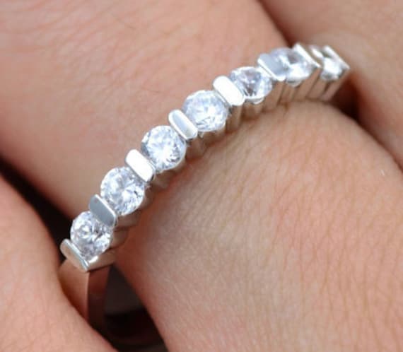 14K Gold Bar Set Diamant Jubiläumsband, 0.50 Ct von ARTMANJEWELRY