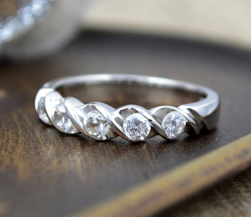 14K Gold Diamant Ehering, 5-stein Jubiläumsring von ARTMANJEWELRY