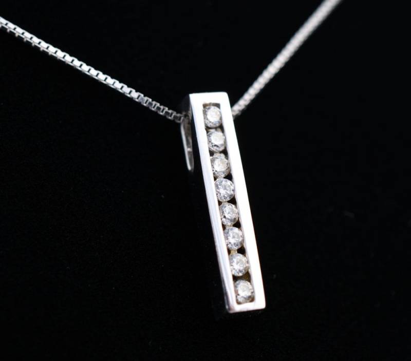 14K Gold Diamond Bar Anhänger Halskette, Channel Set von ARTMANJEWELRY
