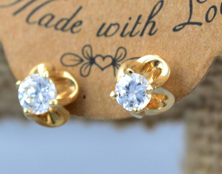 14K Gold Tulpen Ohrringe Mit Künstlichen Diamanten von ARTMANJEWELRY