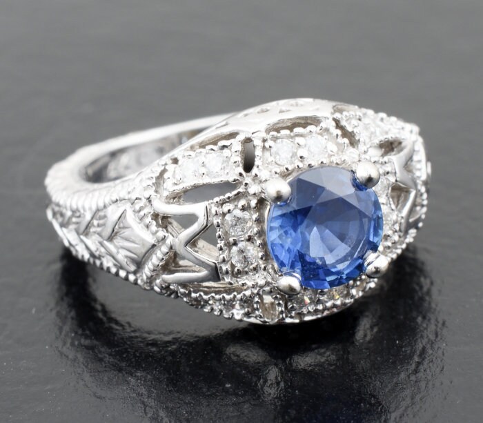 Vintage Style Saphir Und Diamant Ring, 14K Gold von ARTMANJEWELRY