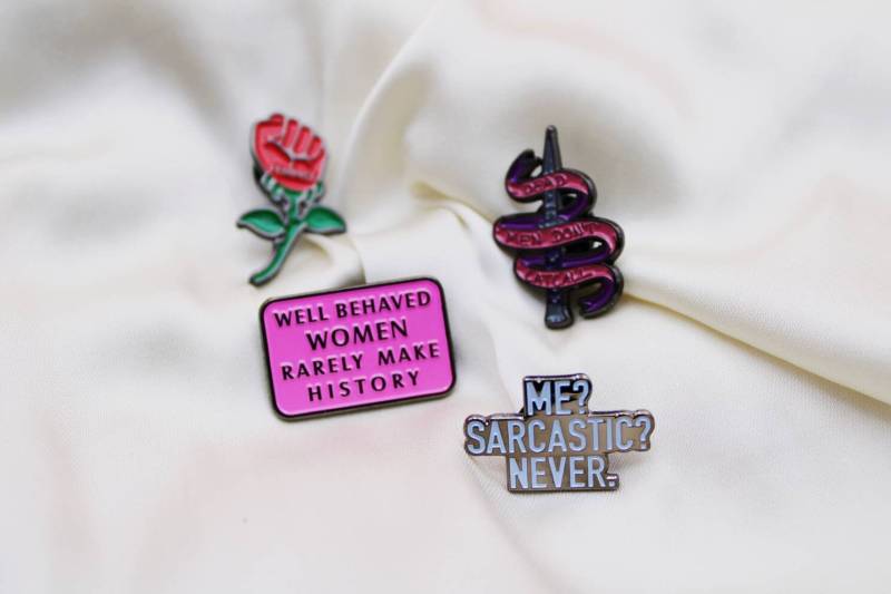 Feminist Pin Anstecker | Well Behaved Women Rarely Make History Feminism Future Is Female Smash The Patriarchy Button von ARTSYBERLIN