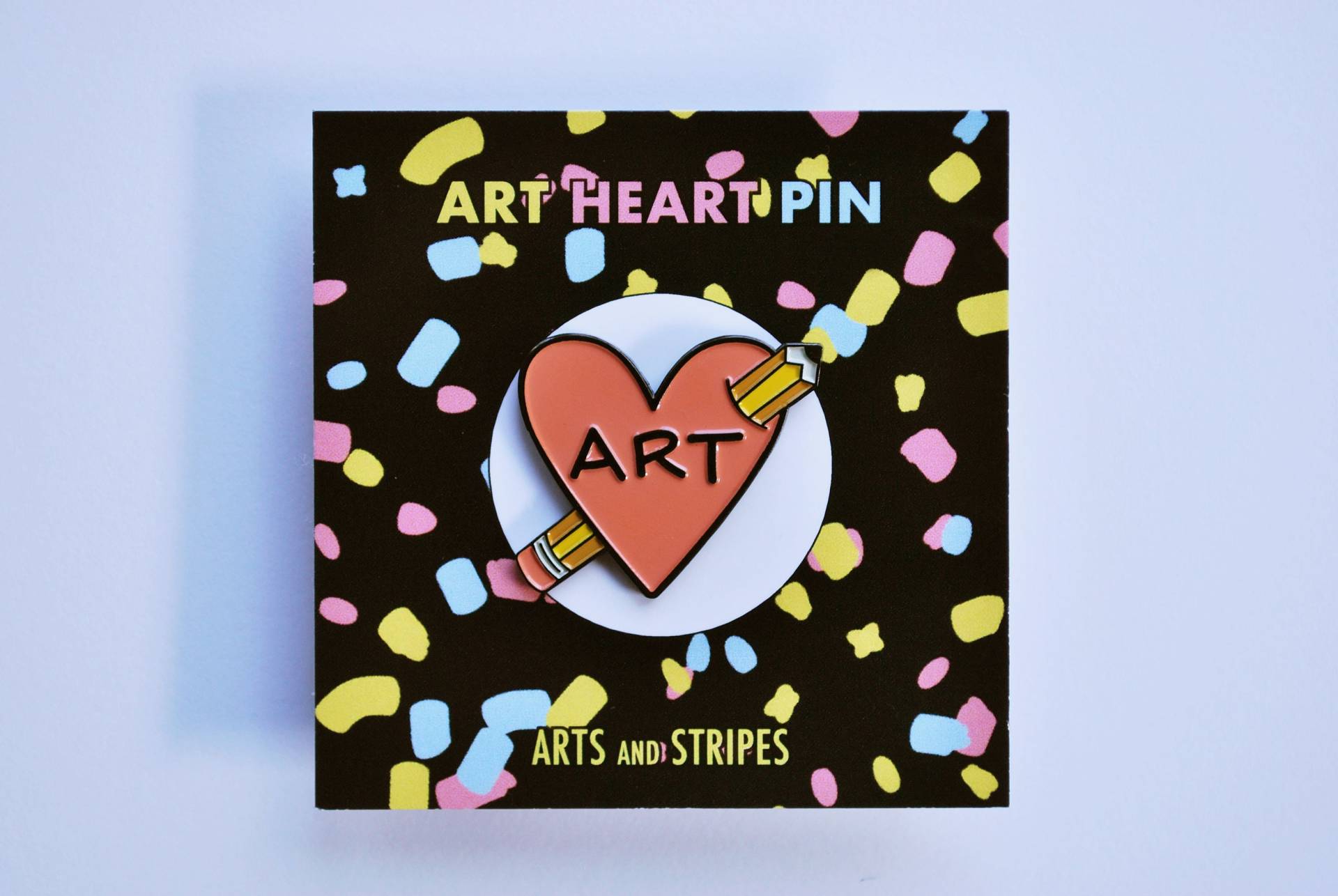 Kunst-Herz - Pin Kunst-Herz - Pin von ARTSandSTRIPES