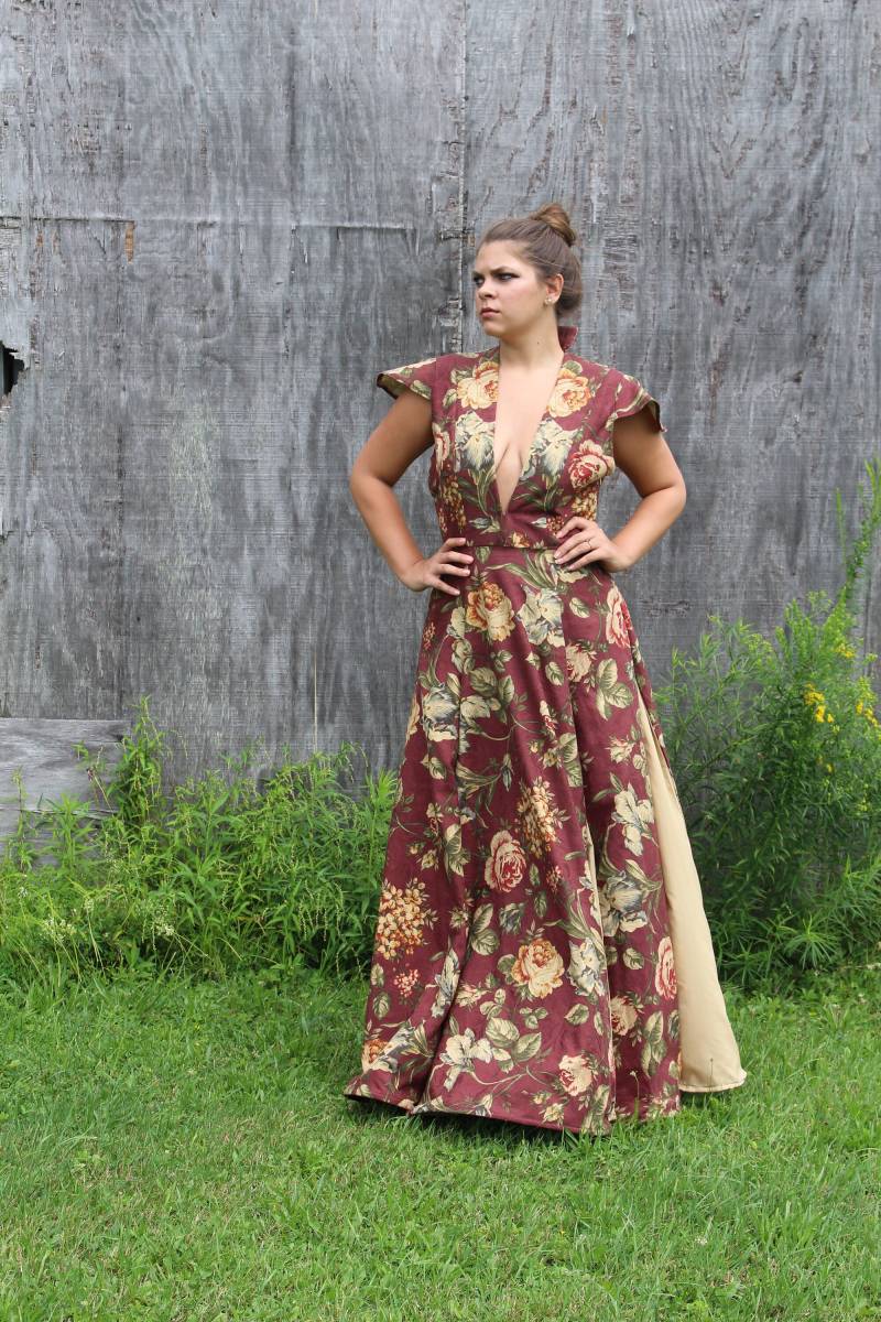 Rot Geblümtes Kleid von ARiveraDesigns