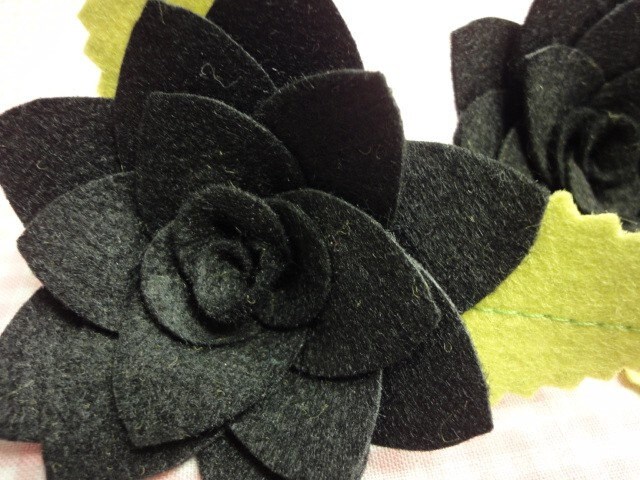 4Er Set Handgemachte Filzblume Mit BlätternSchwarz | Ft346 von ASECUSA