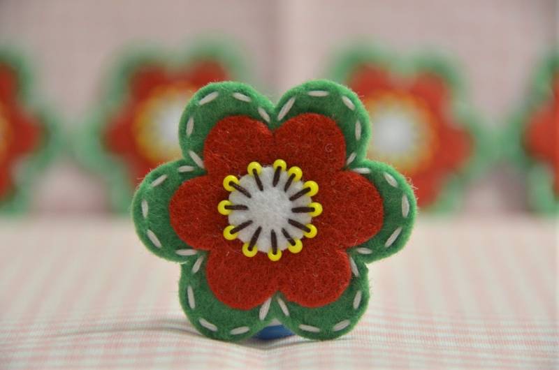 6Er Set Handgemachte FilzblumenWinter Grün/Teufelsrot | Ft829 von ASECUSA