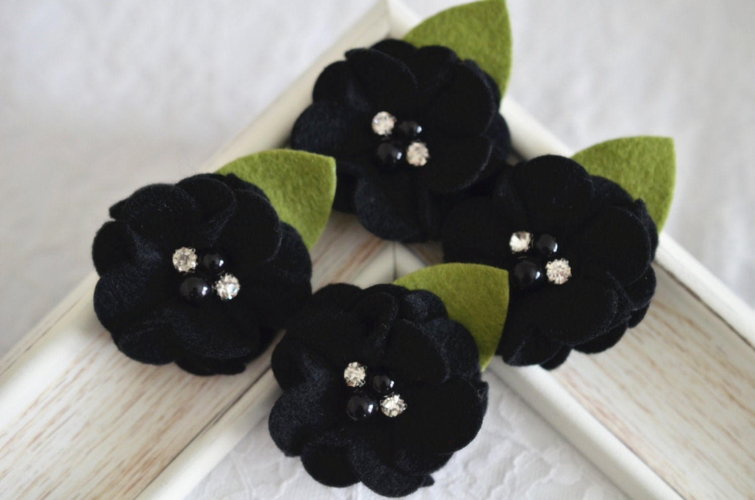 Neu 4st Handgemachte Weiche Filz BlumenSchwarz | Ft1031 Neu 4st Handgemachte Weiche Filz BlumenSchwarz | Ft1031 von ASECUSA