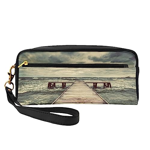 Kleine Make-up-Tasche aus Leder, Elefantenkunst auf Holz, Kosmetiktasche, Geldbörse, Reise-Make-up-Tasche mit Reißverschluss für Frauen, Coastal Pier, Makeup Bag von ASEELO