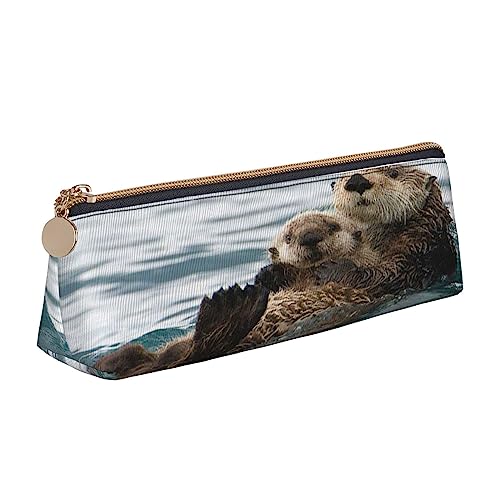 Leder Dreieck Federmäppchen Koala Bär Schreibwaren Bleistift Tasche Make-up Tasche Tragbare Büro Schreibwaren Tasche für Teens Mädchen Erwachsene, otter, Leather Pencil Case, Kosmetikkoffer von ASEELO