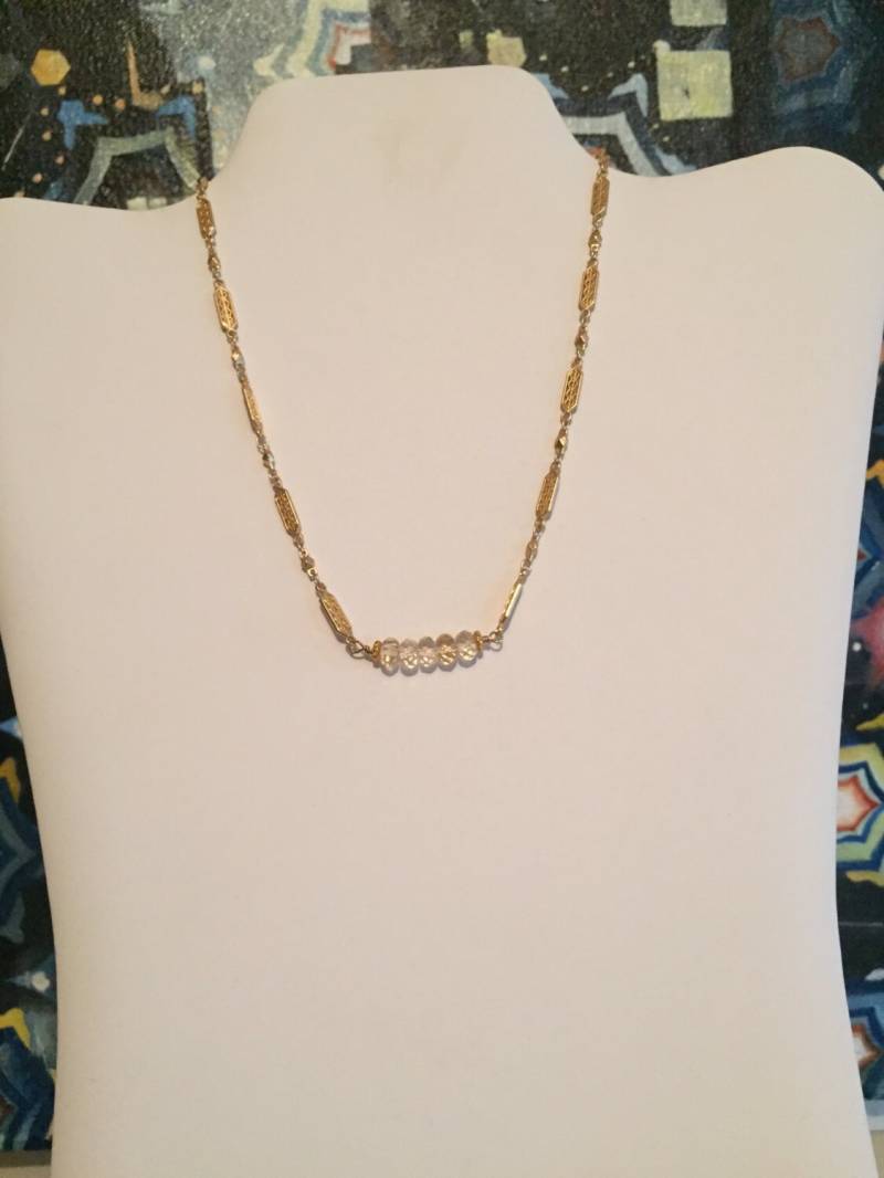 Facettierte Citrin Mit Phantasie Goldkette von ASHDesignStudio