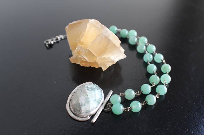 Handgemachter Gehämmerter Silber Achat Auf Aventurin von ASHDesignStudio