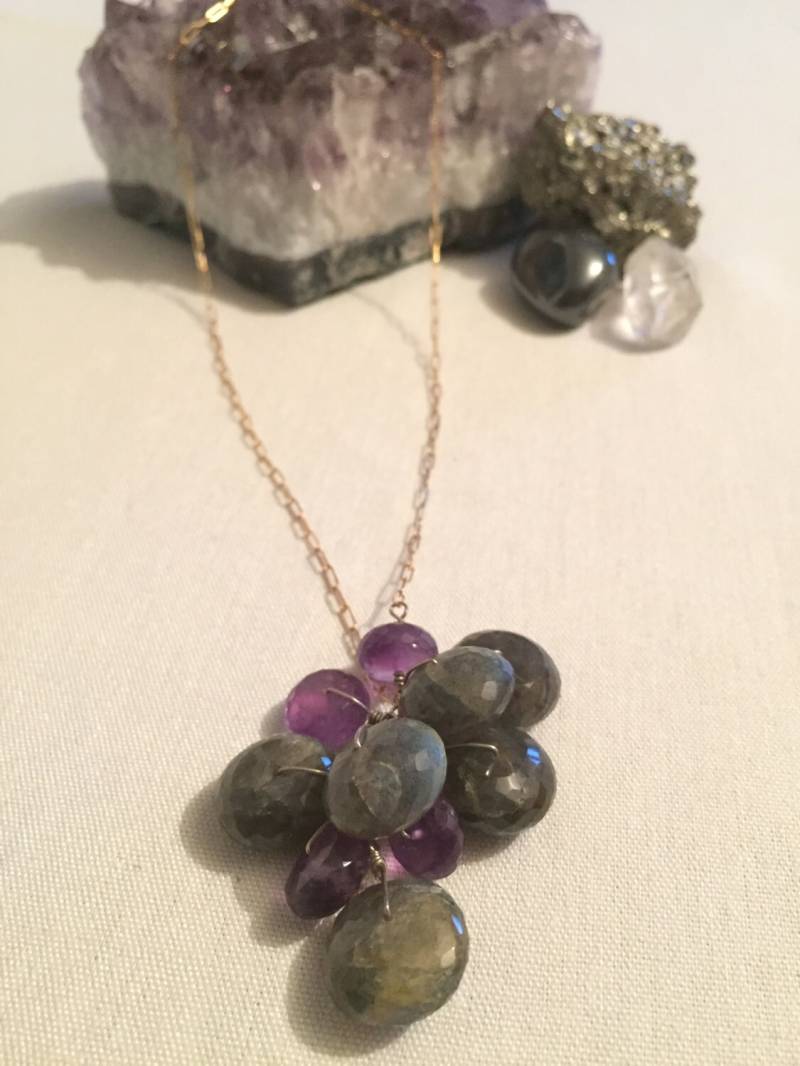 Labradorit Und Amethyst "Trauben Trauben" von ASHDesignStudio