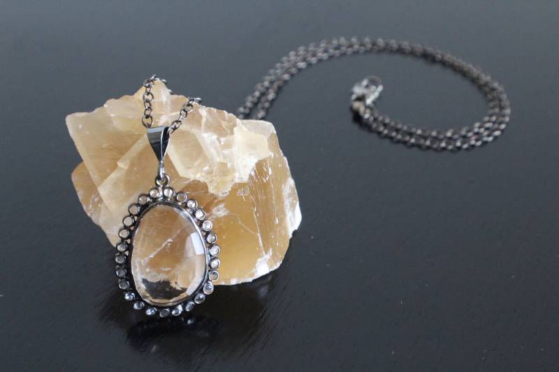 Quarz Und Oxidiertes Silbernes Halo von ASHDesignStudio