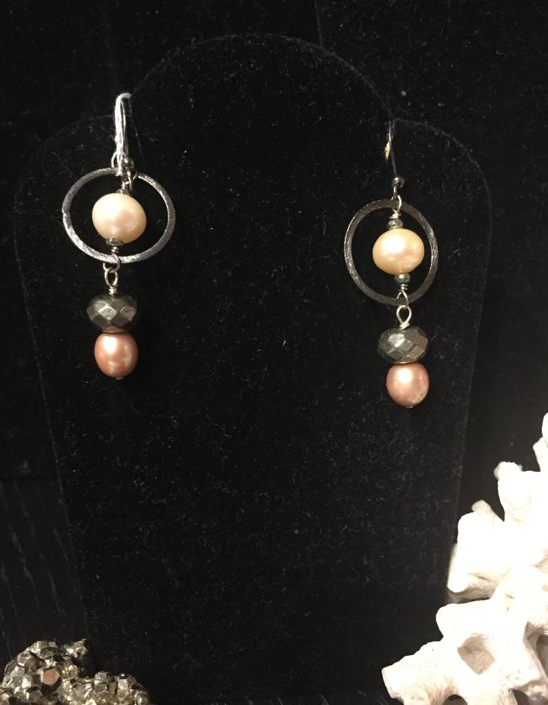 Weiß Und Rosa Perlen Mit Pyrit von ASHDesignStudio