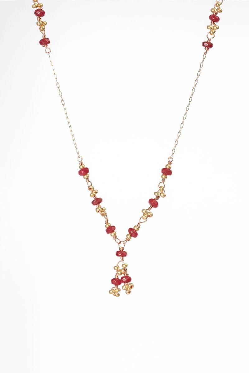 Zarte Dunkle Rosa Jade Und Gold Halskette von ASHDesignStudio