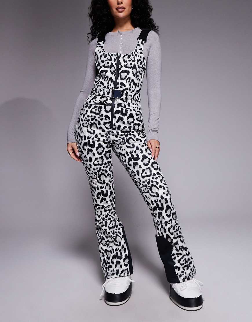 ASOS 4505 Hourglass Ski - Wasserabweisende Softshell-Latz-Skihose mit Gürtel und Schneeleopardenmuster-Bunt von ASOS 4505 Ski & Snow