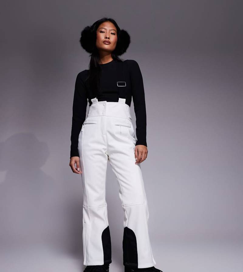 ASOS 4505 Petite - Ski - Wasserabweisende, ausgestellte Softshell-Skihose in Weiß von ASOS 4505 Ski & Snow